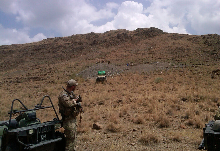 A Pentagon team inspects a Taliban-controlled chromite mine