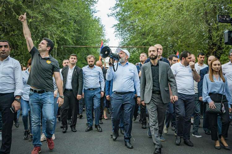 Nikol Pashinyan joins a march through Yerevan's streets