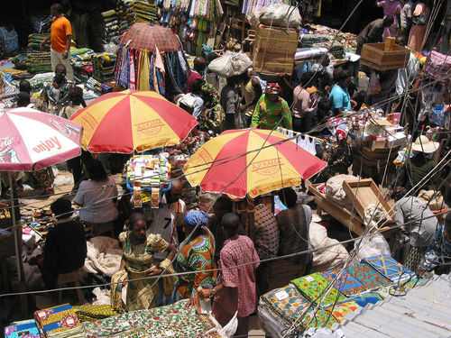 Market in Lagos, Nigeria (Photo: Zouzou Wizman/Creative Commons Generic 2.0)