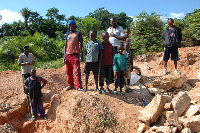 Child labor Artisan Mining in Kailo Congo